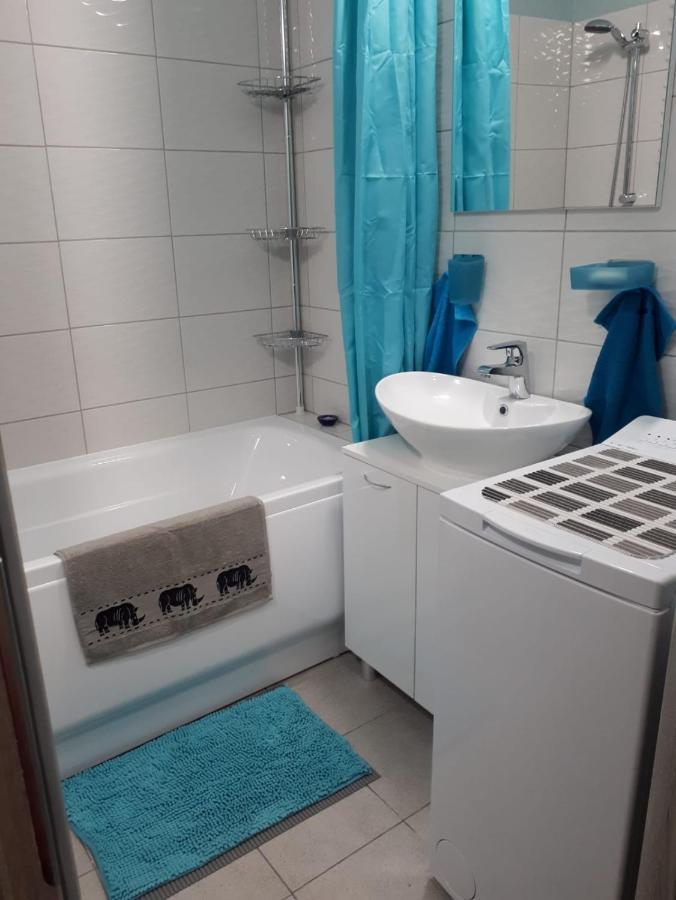 Apartamencik W Centrum Rumia Exteriör bild